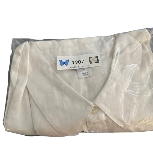 Christopher and Banks Top Womens Size Medium White Collar Button Down Semi Sheer - Picture 10 of 12